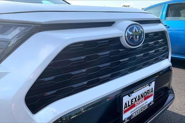 2023 Toyota RAV4 Hybrid SE