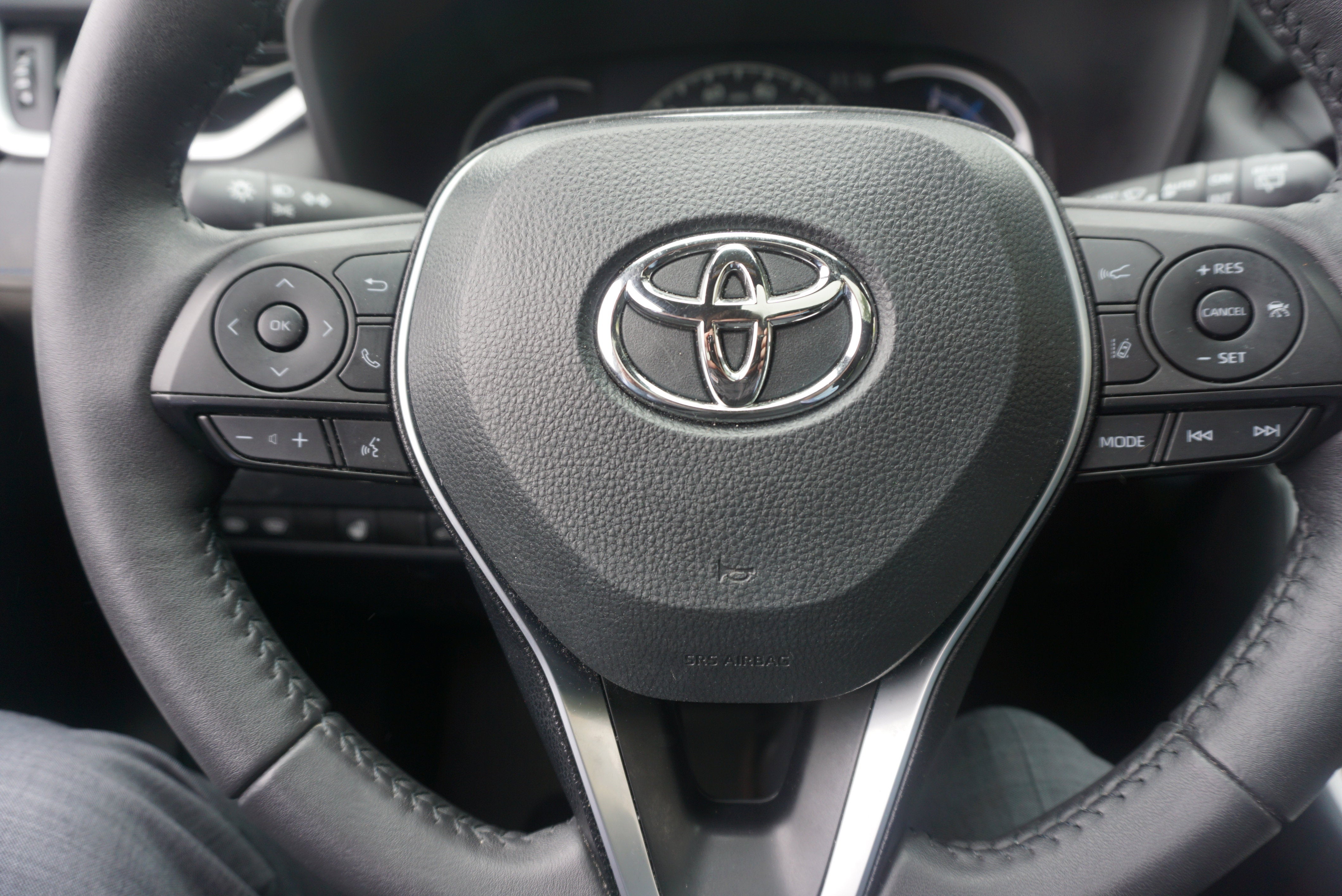 2023 Toyota RAV4 Hybrid SE