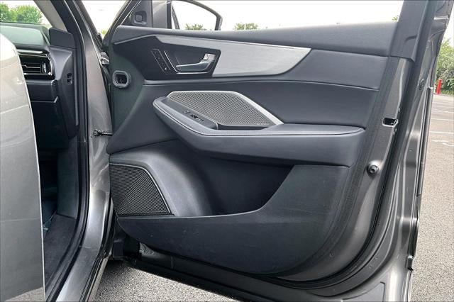 2023 Acura MDX w/Technology Package