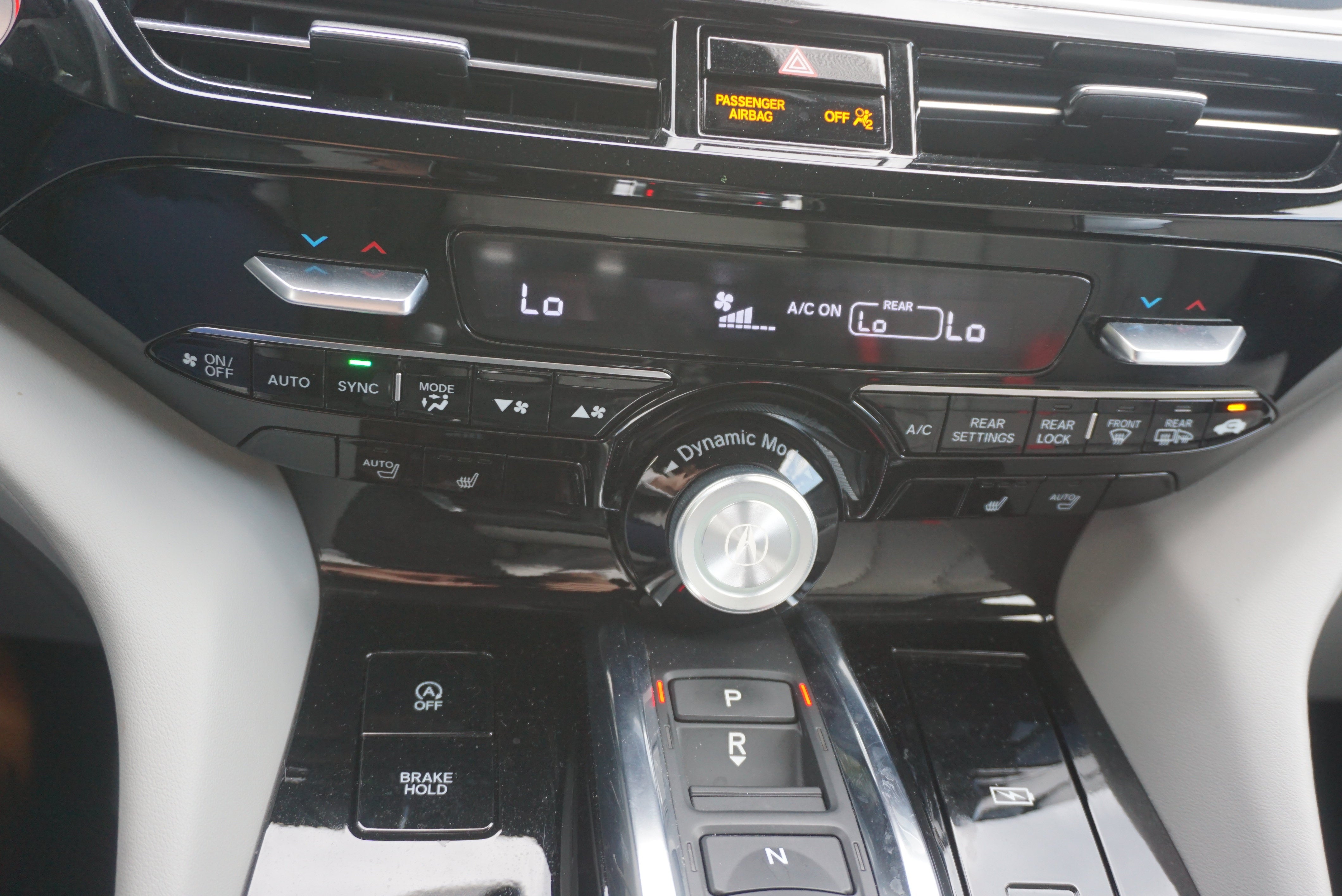 2022 Acura MDX w/Technology Package