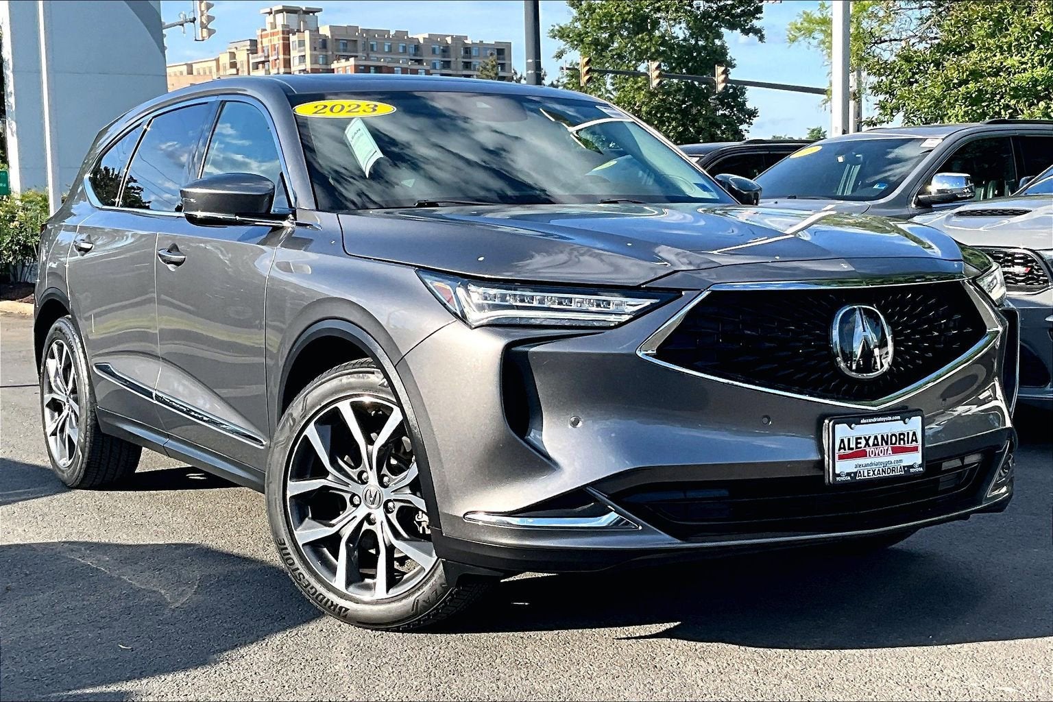 2023 Acura MDX w/Technology Package