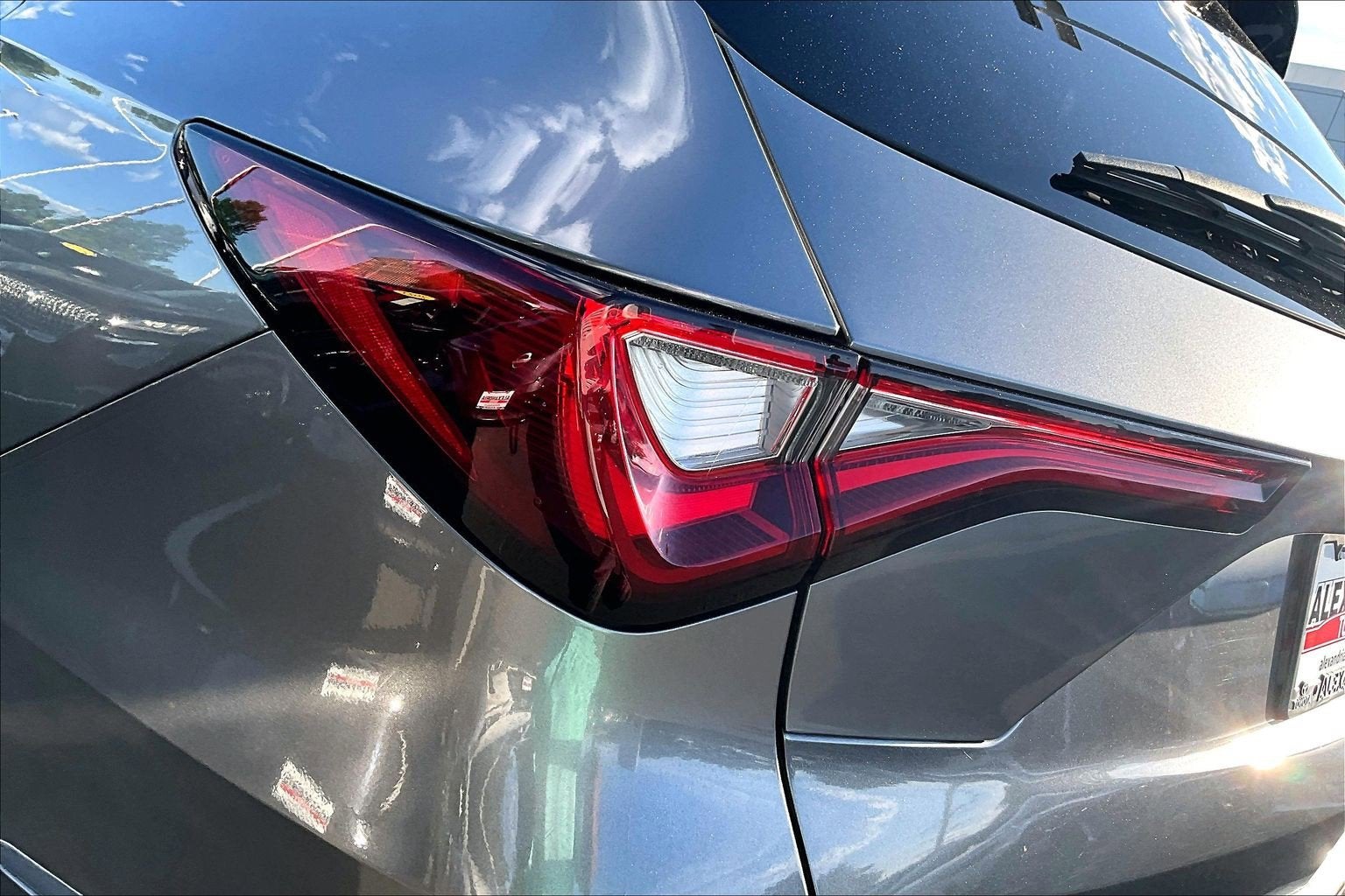 2023 Acura MDX w/Technology Package