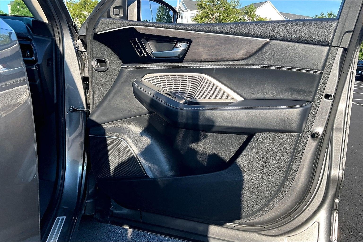 2023 Acura MDX w/Advance Package