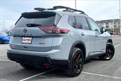 2025 Nissan Rogue Rock Creek