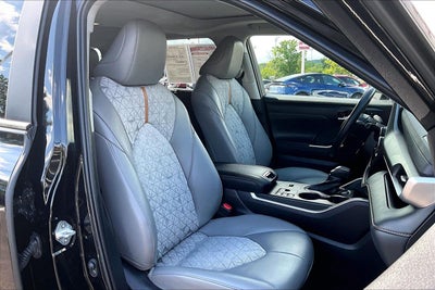 2023 Toyota Highlander Hybrid Bronze Edition