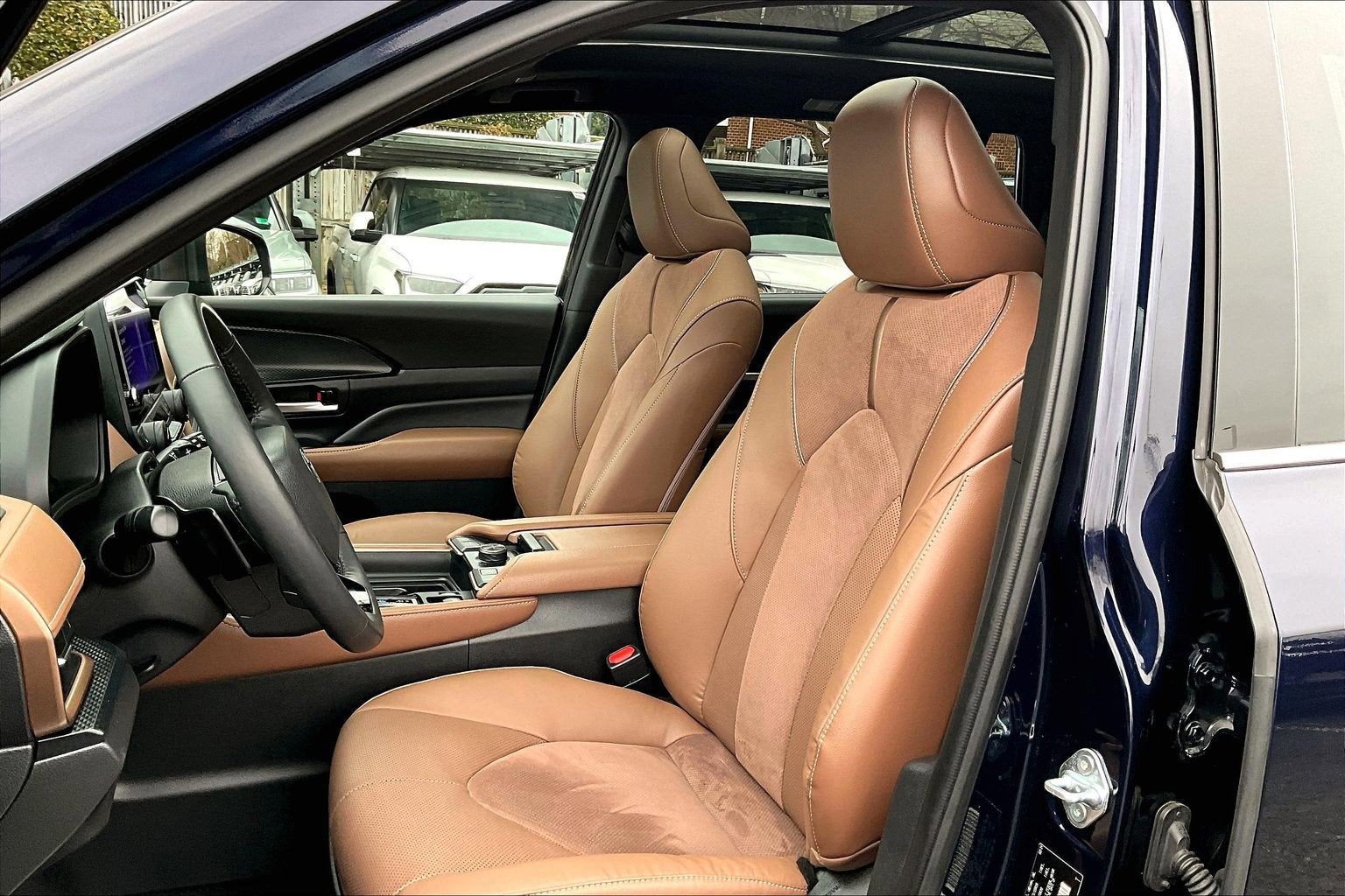 2024 Toyota Grand Highlander Hybrid MAX Platinum