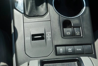 2020 Toyota Highlander Hybrid LE