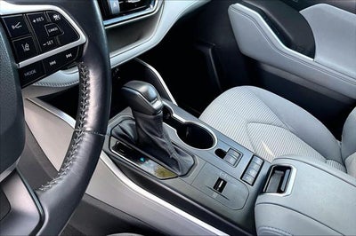 2022 Toyota Highlander Hybrid LE