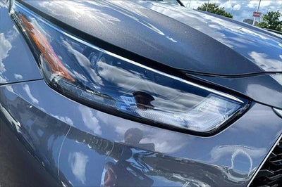 2022 Toyota Highlander Hybrid LE