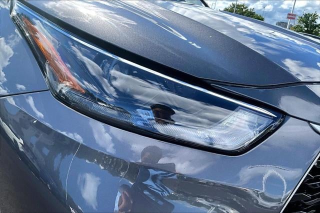 2022 Toyota Highlander Hybrid LE