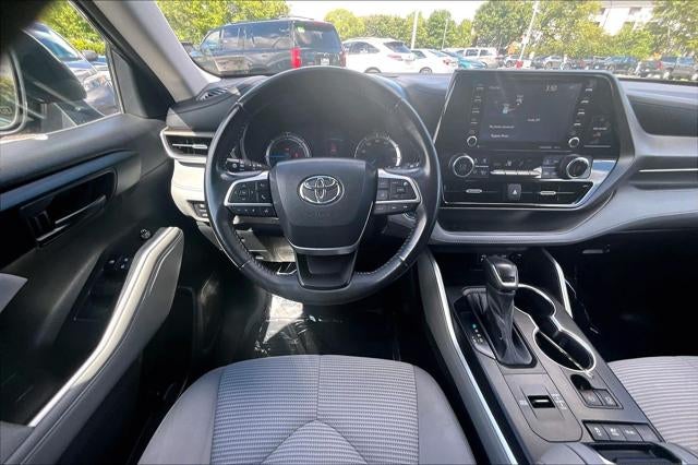2022 Toyota Highlander Hybrid LE