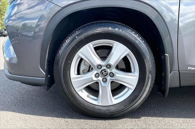 2022 Toyota Highlander Hybrid LE