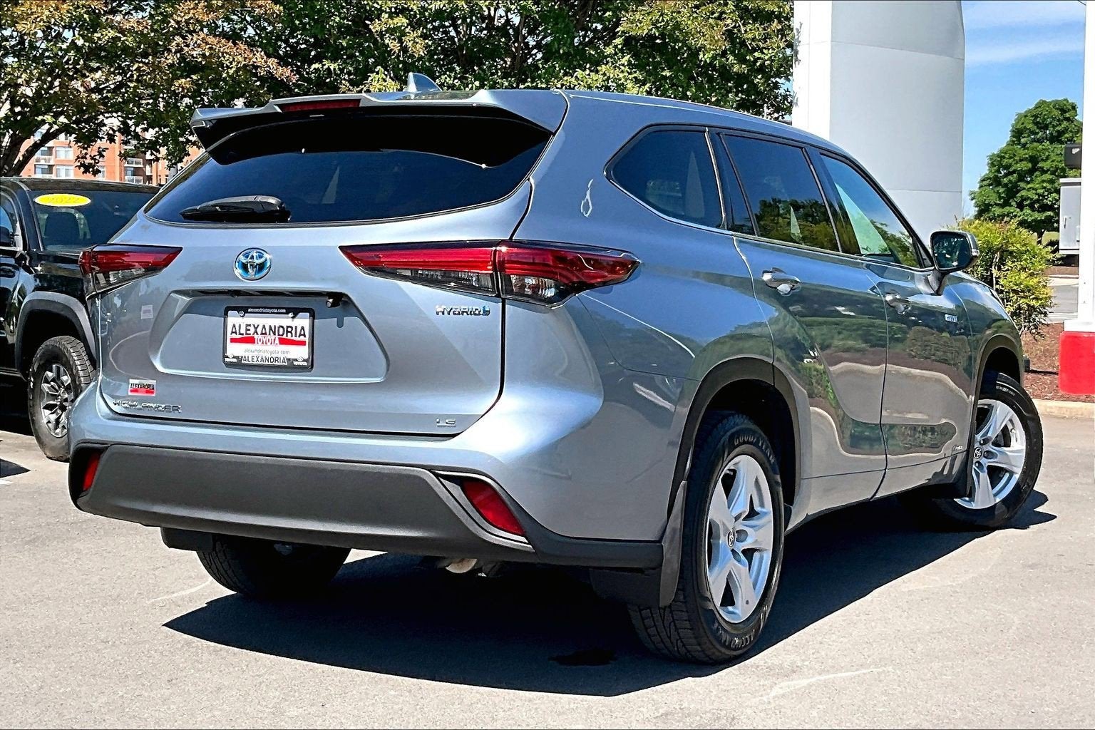 2021 Toyota Highlander Hybrid LE