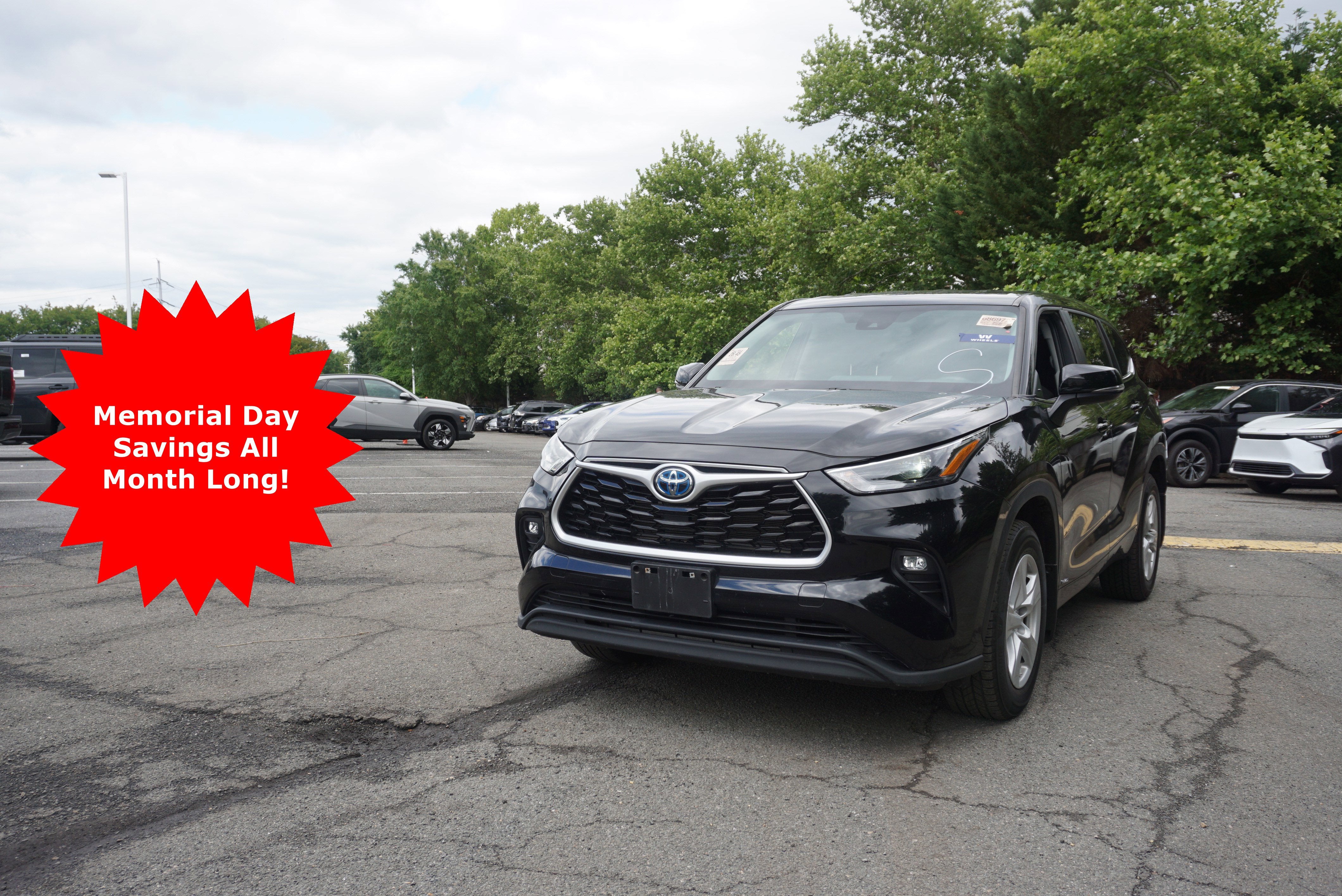 2023 Toyota Highlander Hybrid LE
