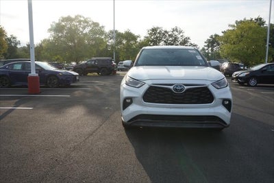 2022 Toyota Highlander Hybrid LE