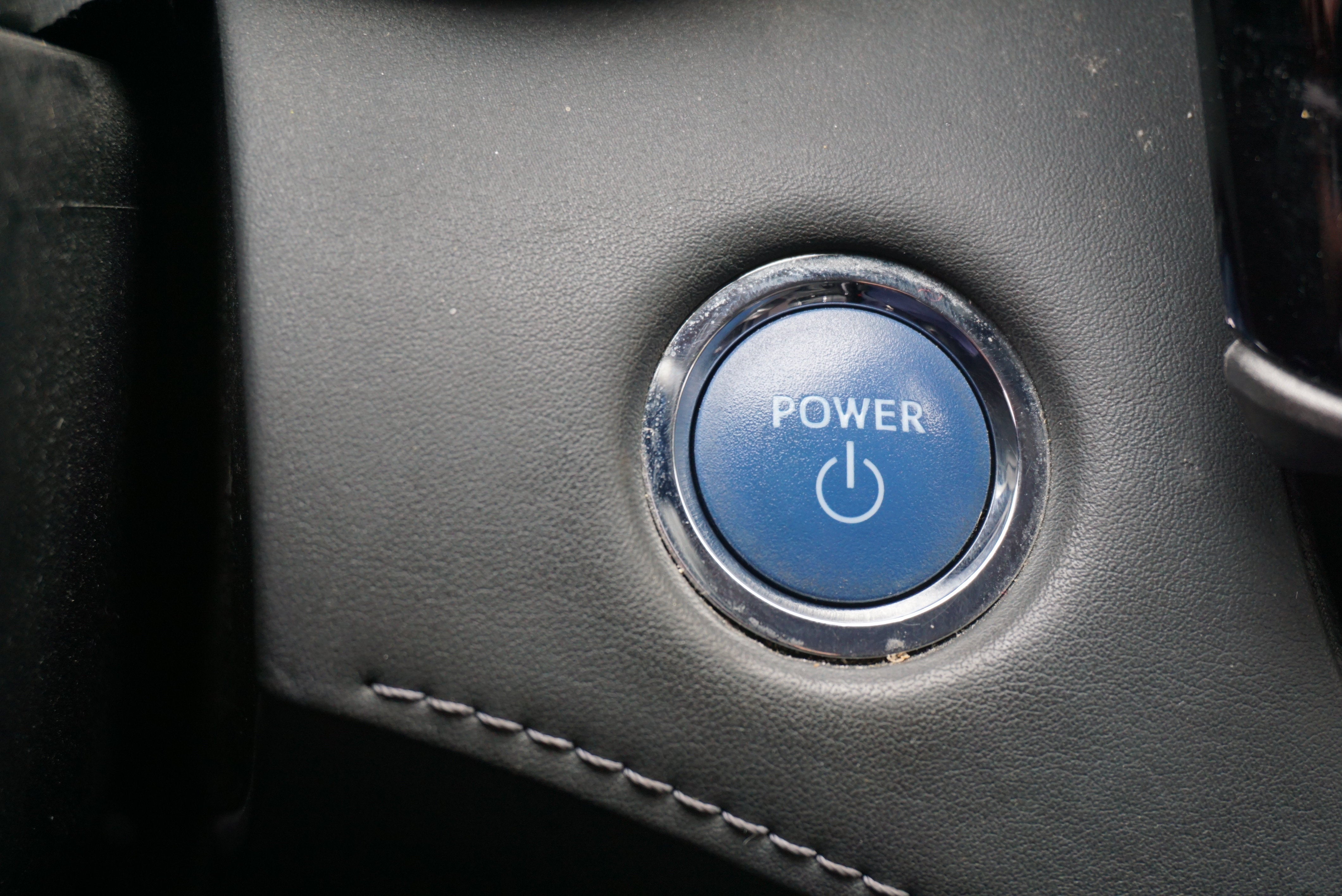 2022 Toyota Highlander Hybrid LE