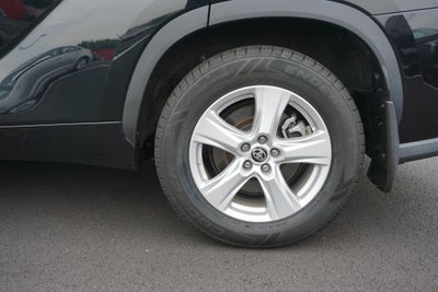 2022 Toyota Highlander Hybrid LE