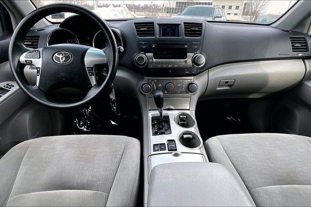 2012 Toyota Highlander 4WD 4dr V6 (Natl)