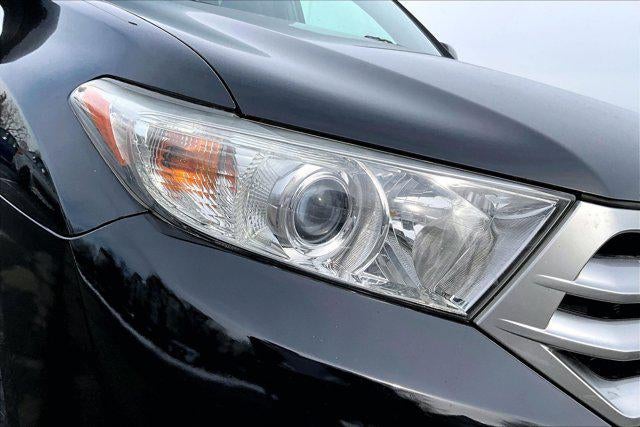 2012 Toyota Highlander 4WD 4dr V6 (Natl)