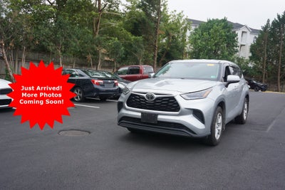 2022 Toyota Highlander LE