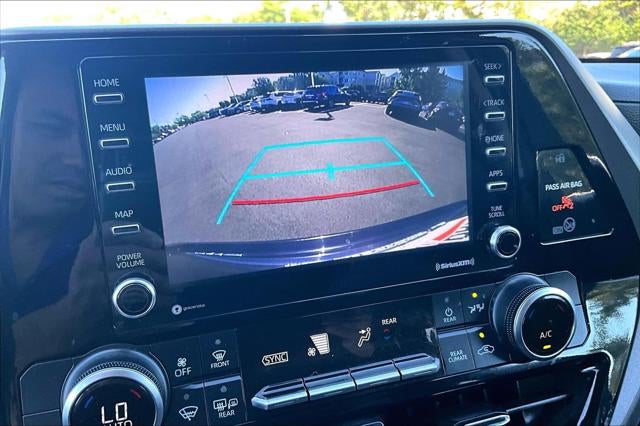 2021 Toyota Highlander L