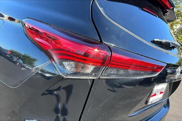 2021 Toyota Highlander L