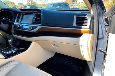 2018 Toyota Highlander Hybrid Limited Platinum