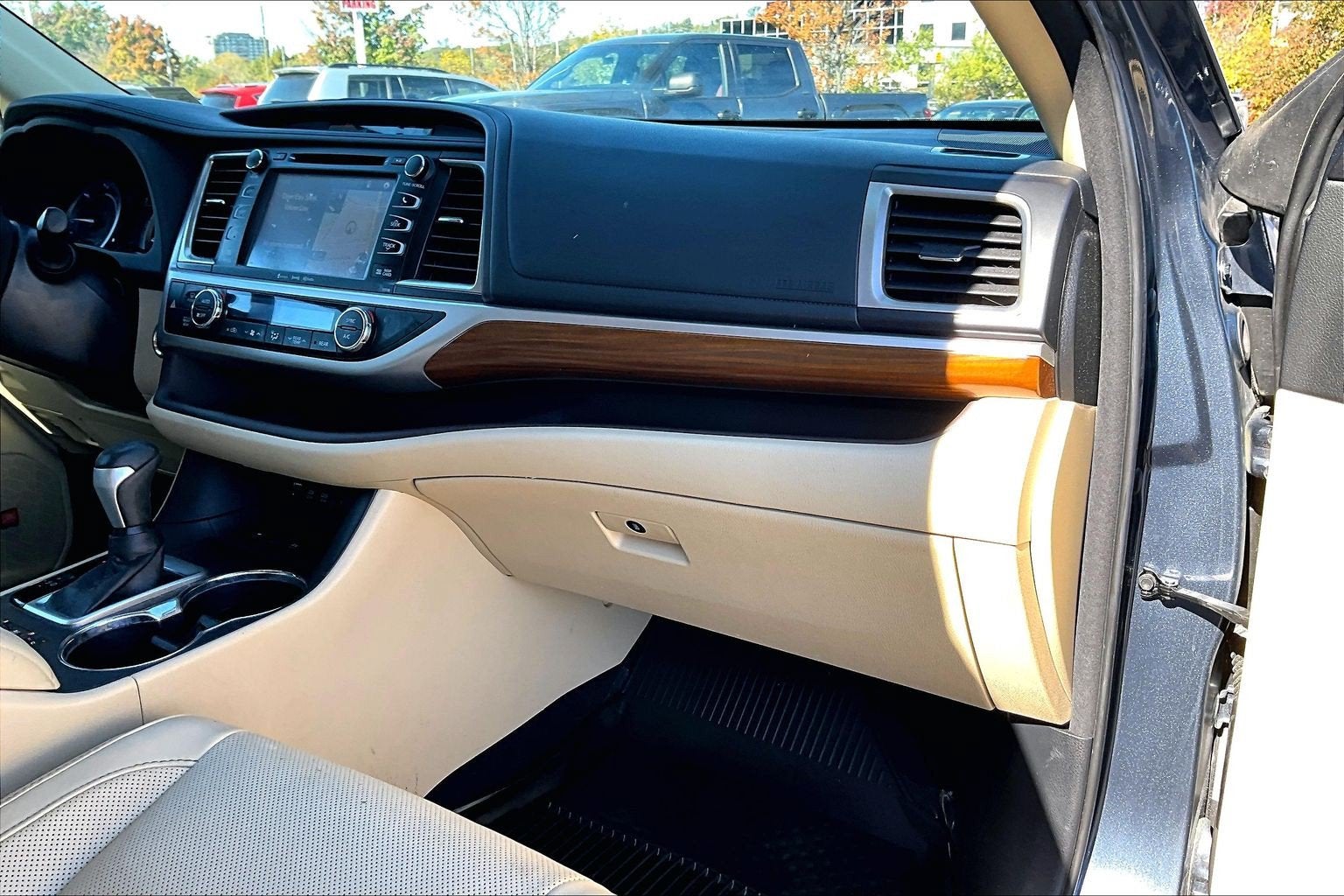 2018 Toyota Highlander Hybrid Limited Platinum