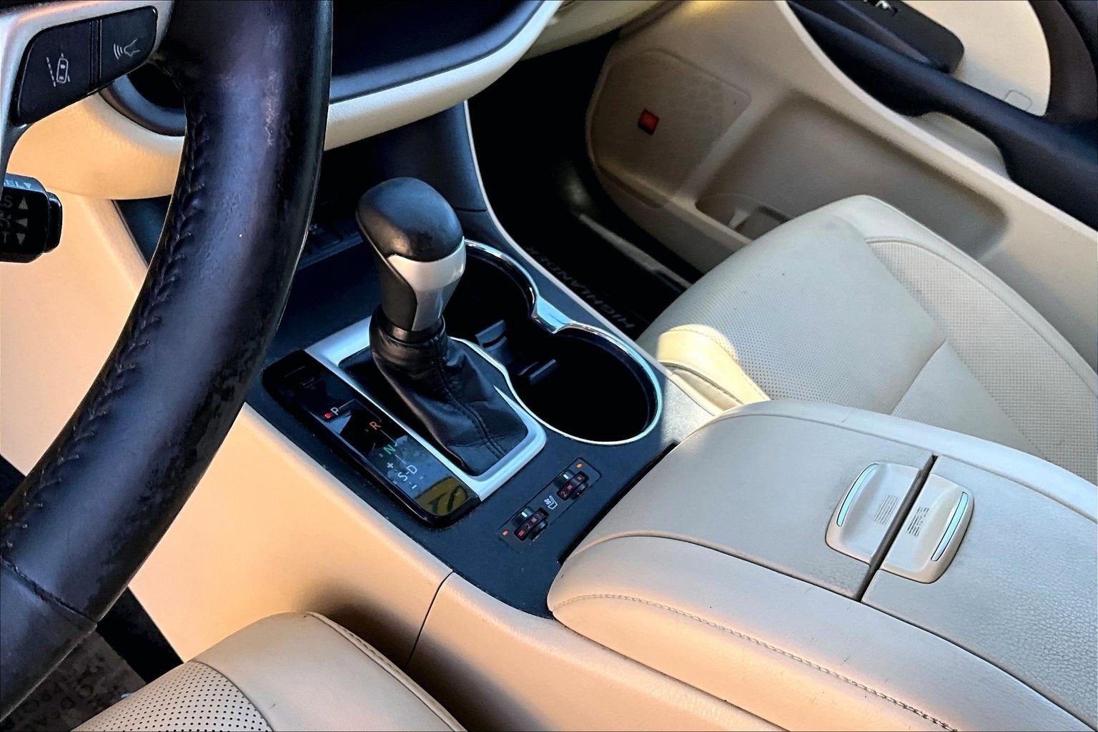 2018 Toyota Highlander Hybrid Limited Platinum