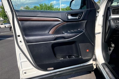 2016 Toyota Highlander Limited