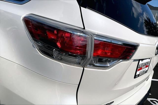 2016 Toyota Highlander Limited