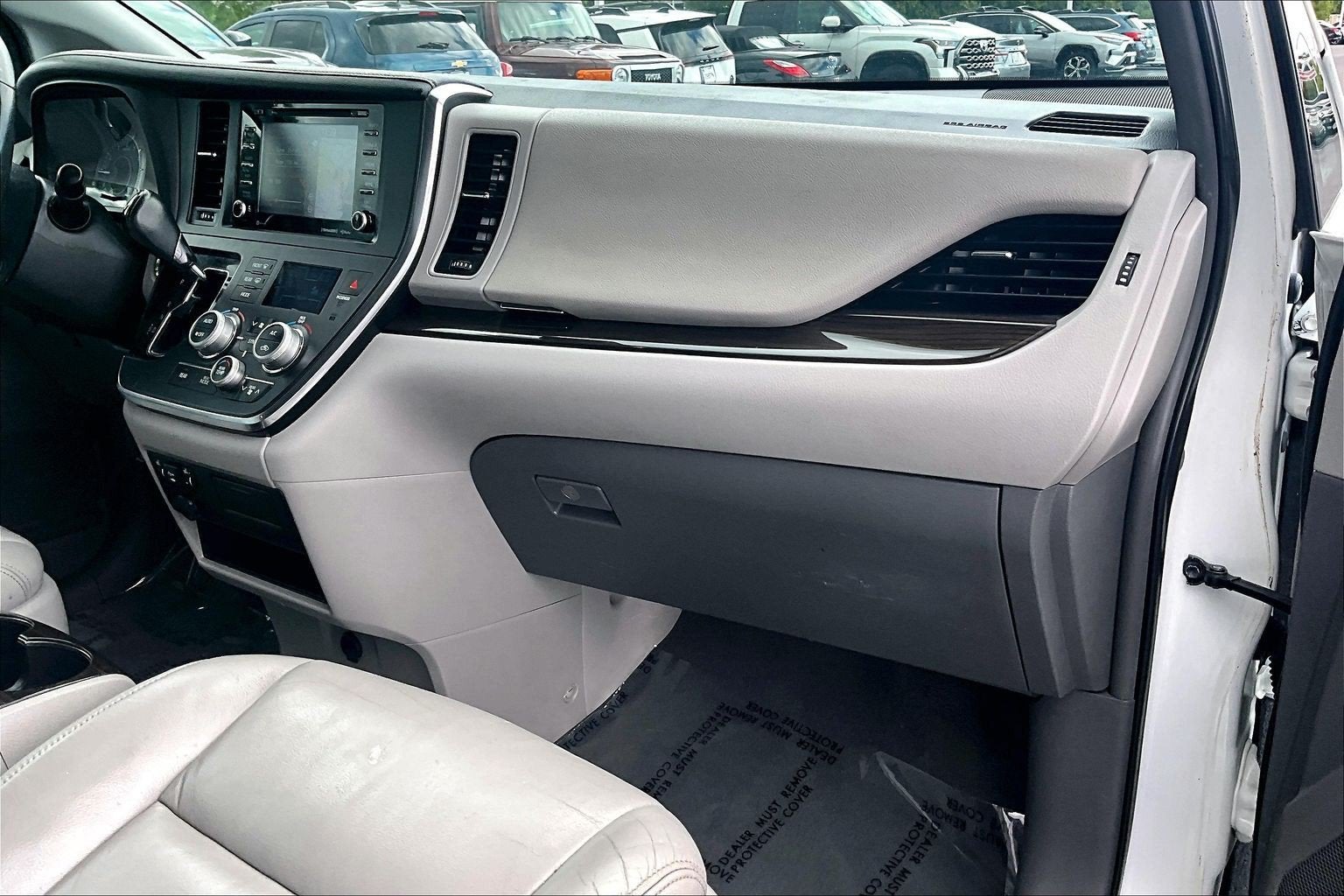 2019 Toyota Sienna XLE