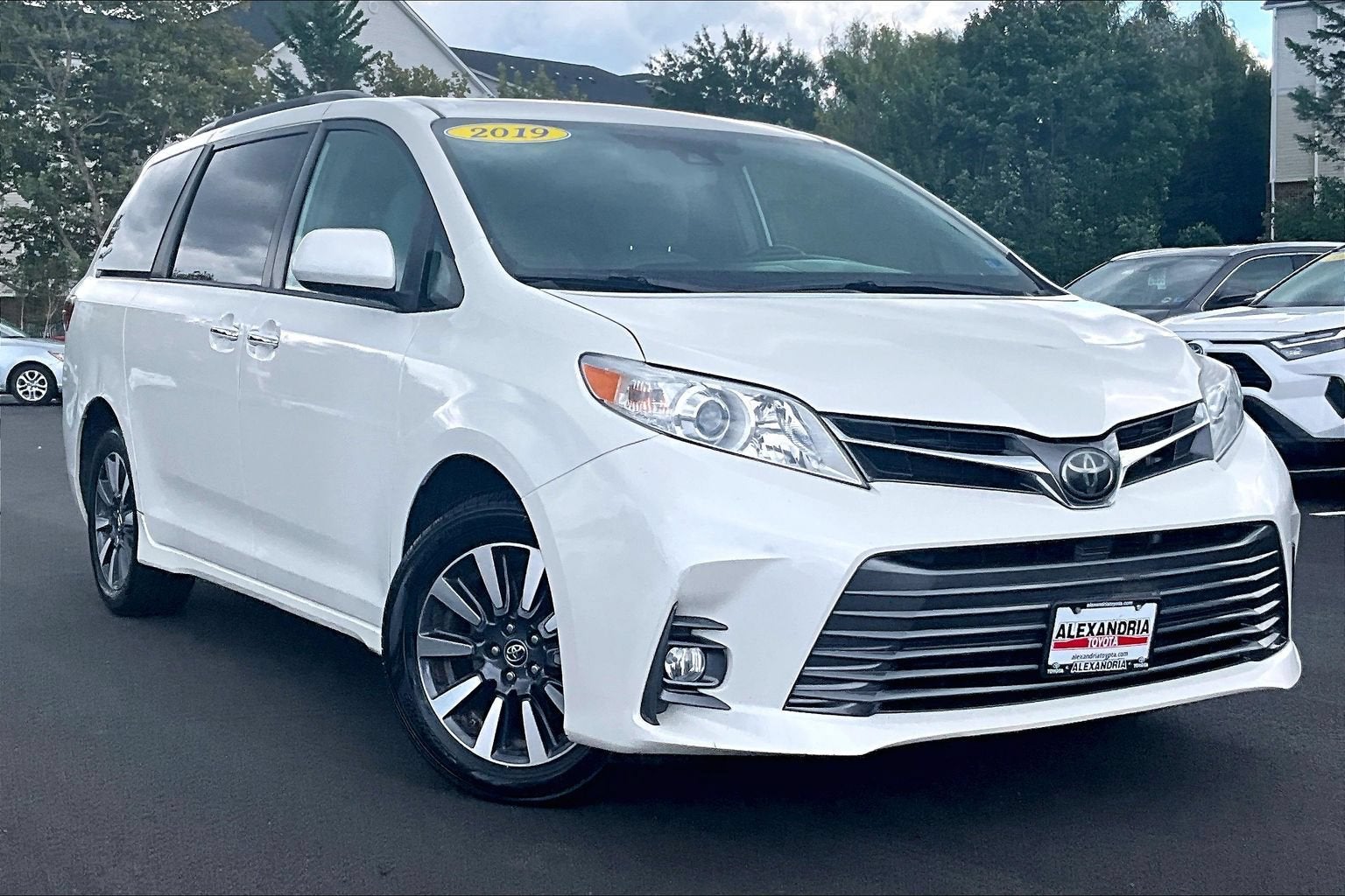 2019 Toyota Sienna XLE