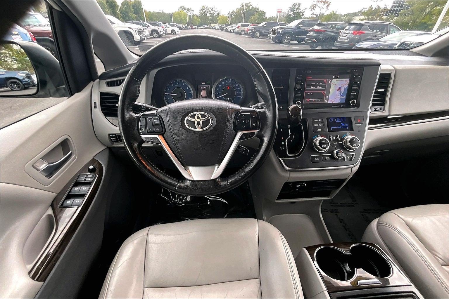 2019 Toyota Sienna XLE