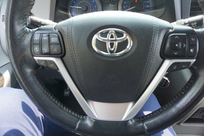 2019 Toyota Sienna XLE