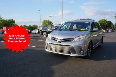 2018 Toyota Sienna XLE