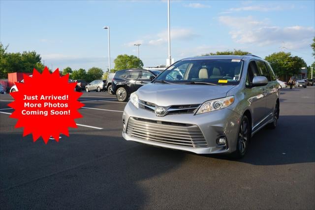 2018 Toyota Sienna XLE