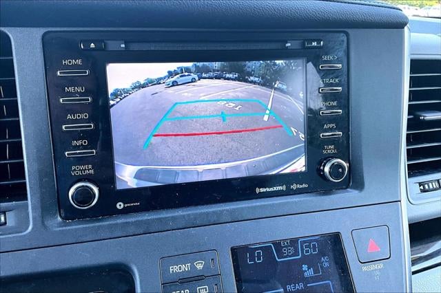 2018 Toyota Sienna XLE
