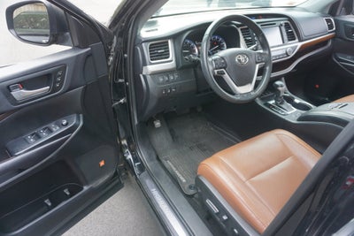 2019 Toyota Highlander Limited Platinum
