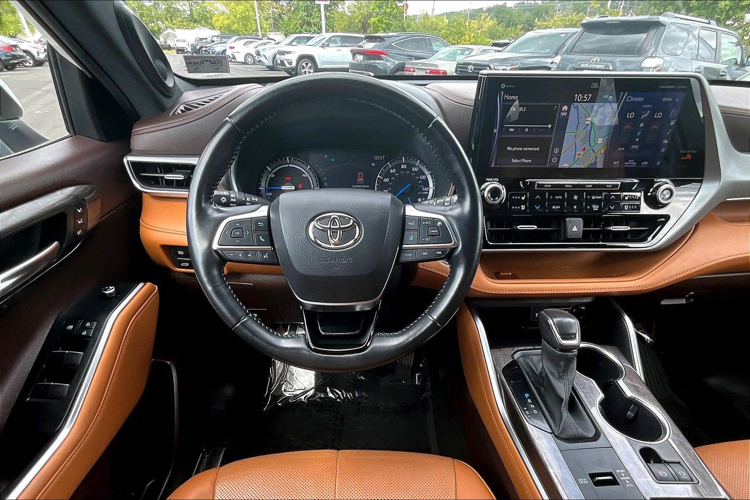 2021 Toyota Highlander Hybrid Platinum