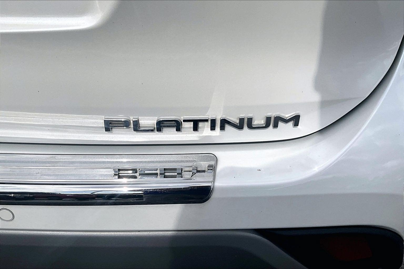 2021 Toyota Highlander Hybrid Platinum