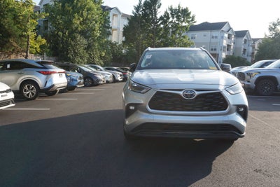 2022 Toyota Highlander Hybrid XLE