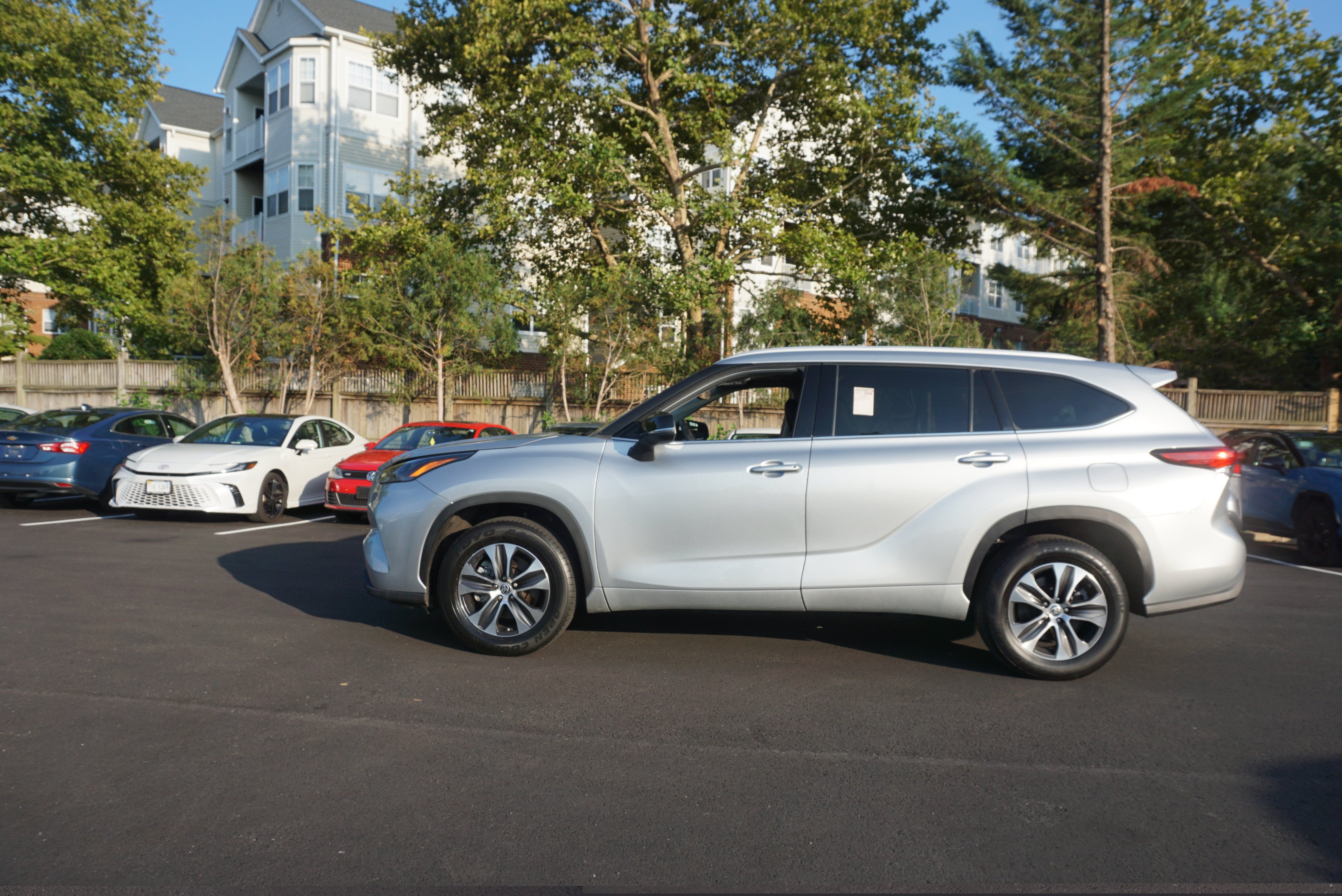2022 Toyota Highlander Hybrid XLE
