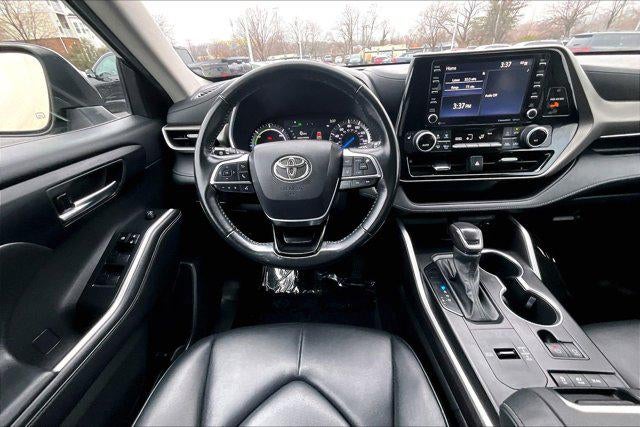 2021 Toyota Highlander Hybrid XLE