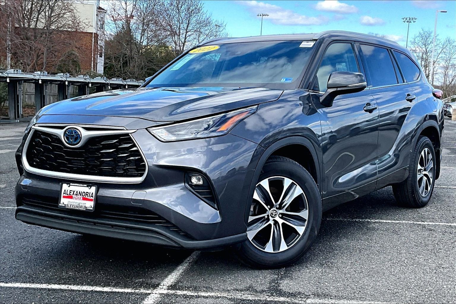 2022 Toyota Highlander Hybrid XLE