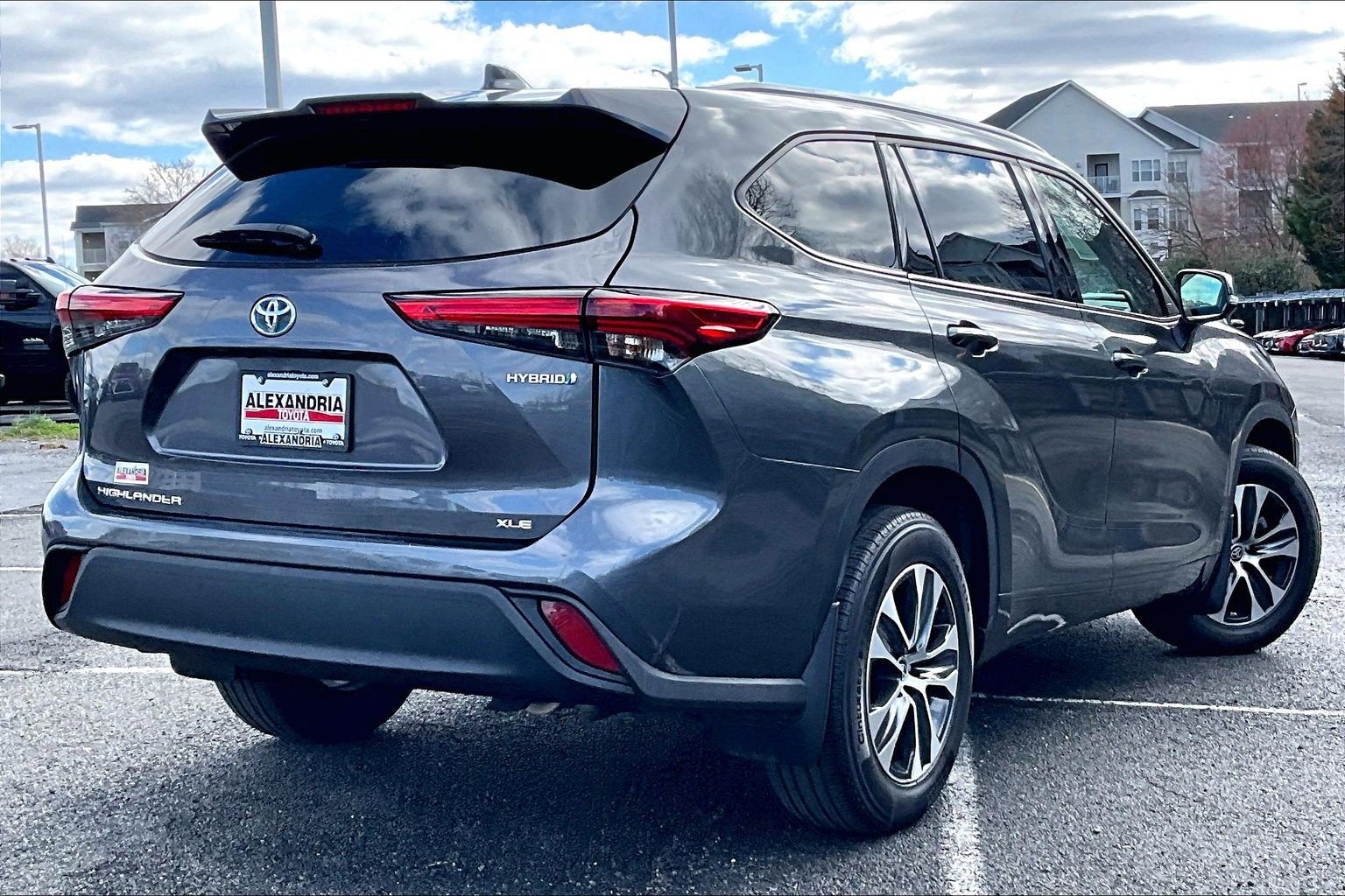 2022 Toyota Highlander Hybrid XLE