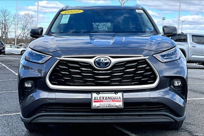 2022 Toyota Highlander Hybrid XLE