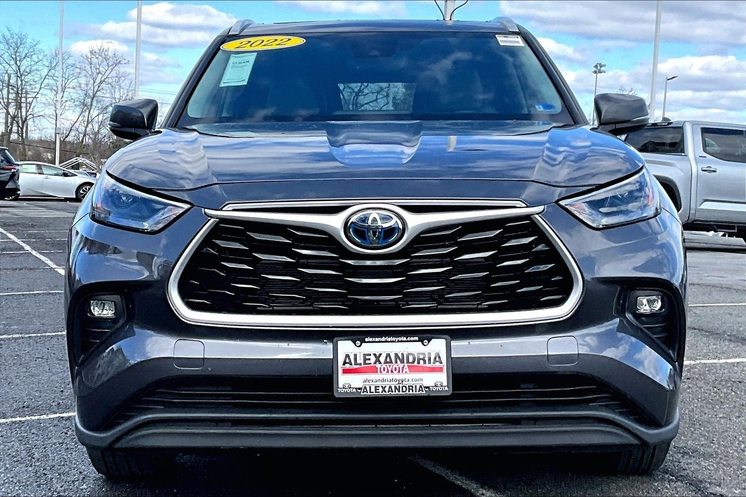 2022 Toyota Highlander Hybrid XLE