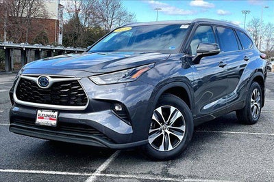 2022 Toyota Highlander Hybrid XLE