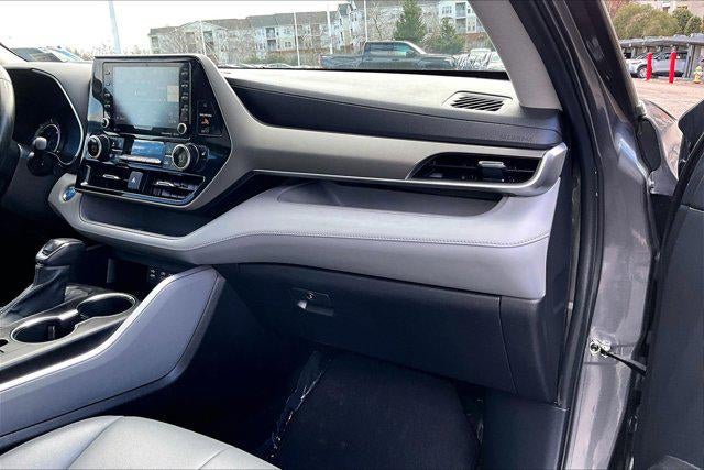 2022 Toyota Highlander Hybrid XLE